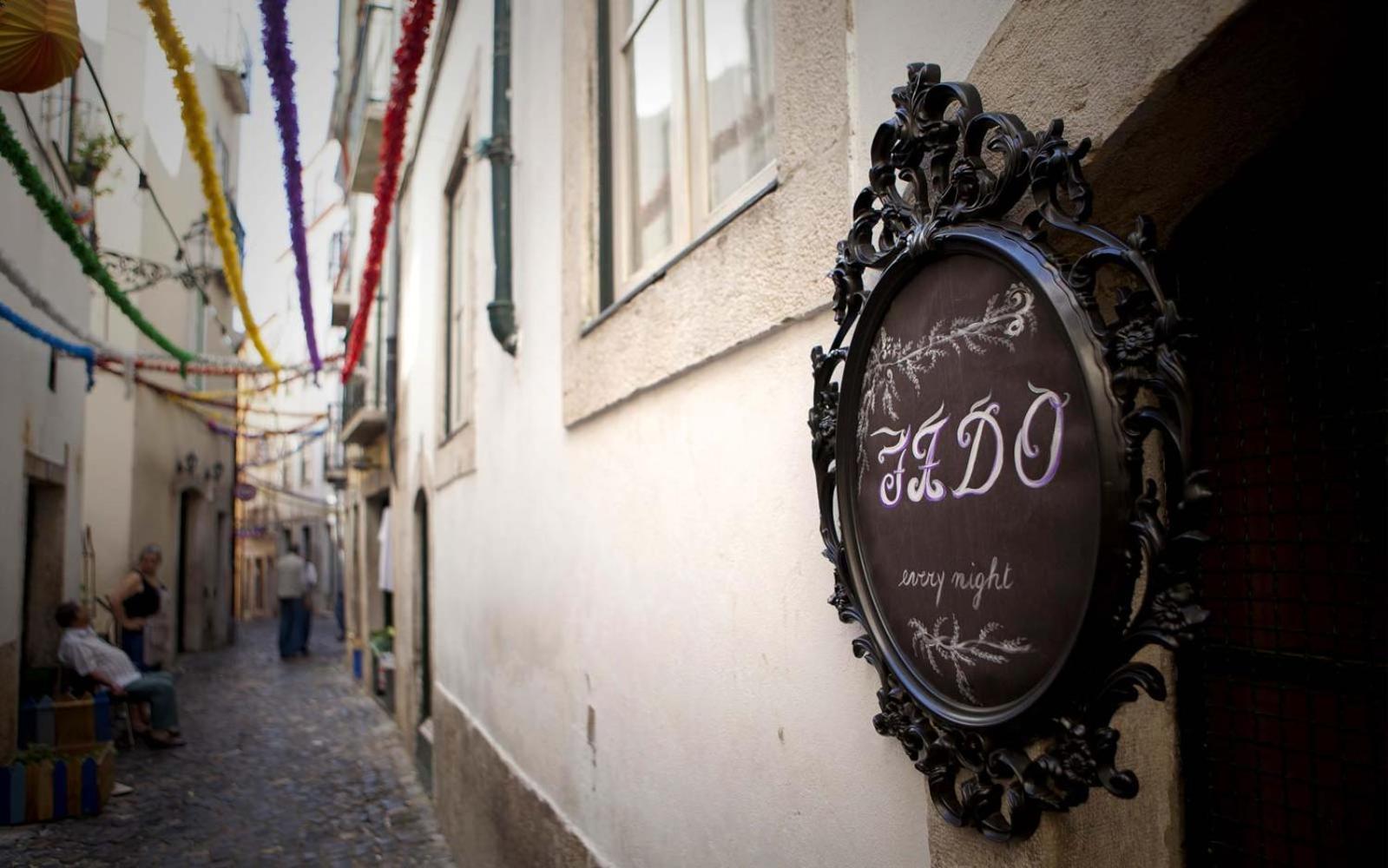 Alfama Apartment Lisbon Bagian luar foto